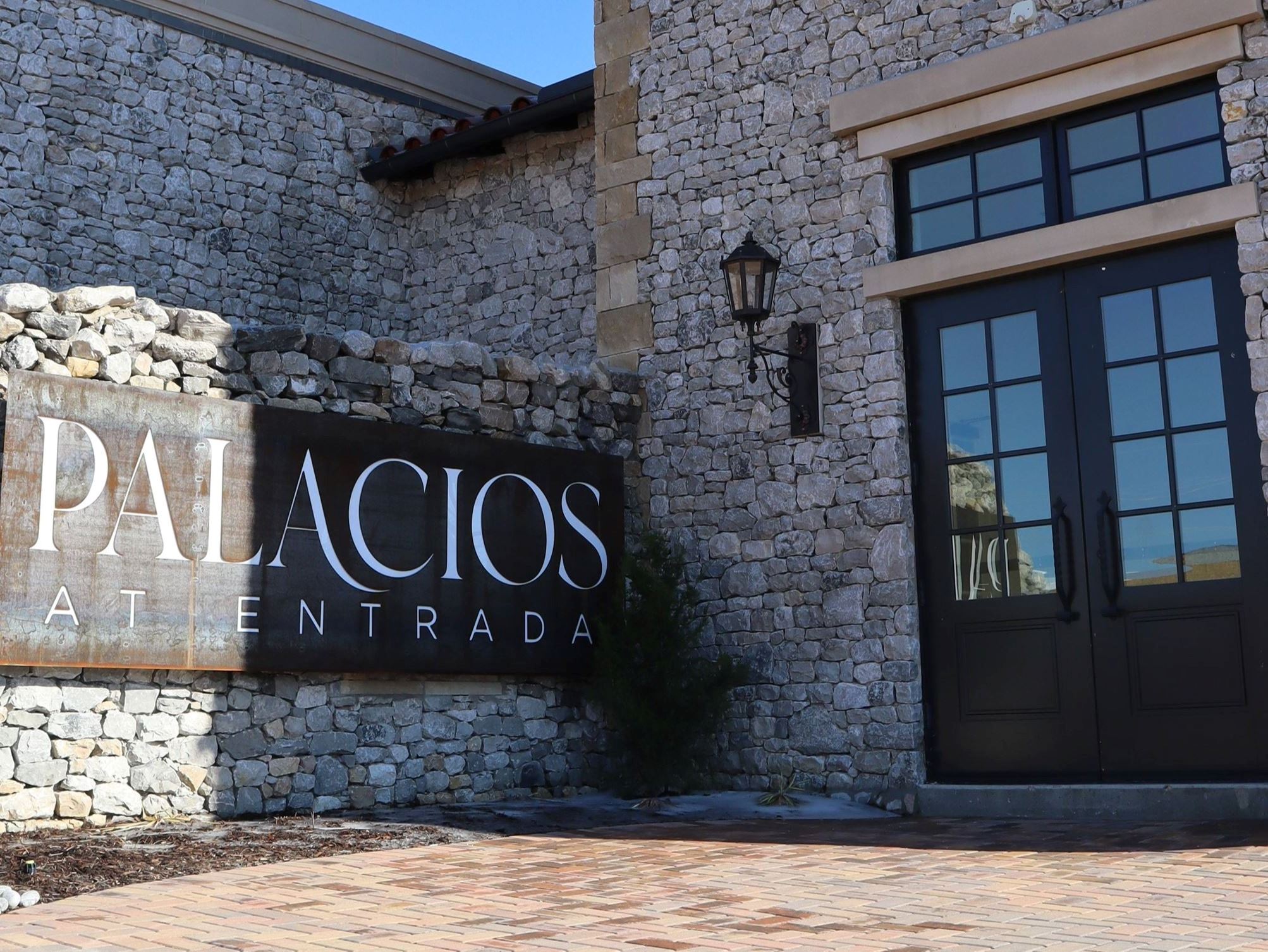 Photo of the sign for Palacios